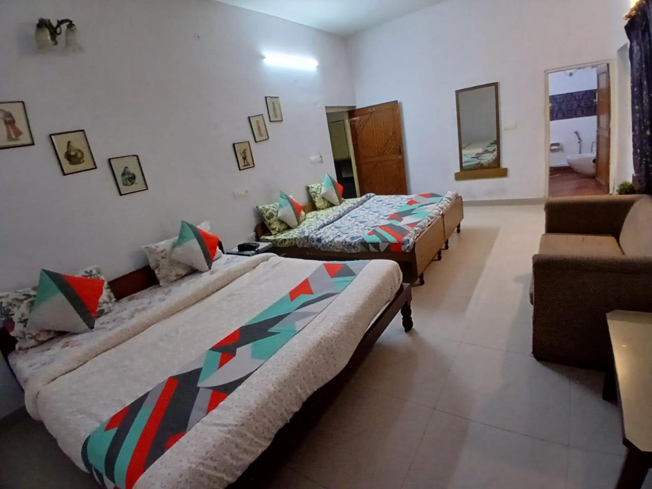 Hotel Singhasan House Jaipur Oda fotoğraf
